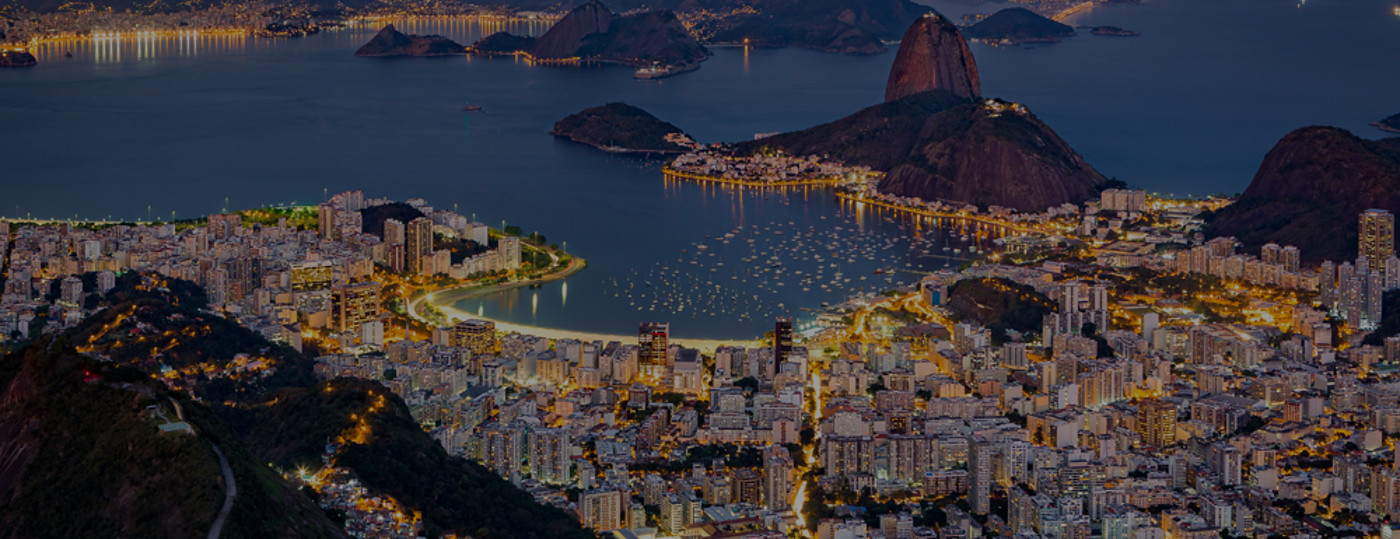 Vista noturna do Rio de Janeiro, Brasil